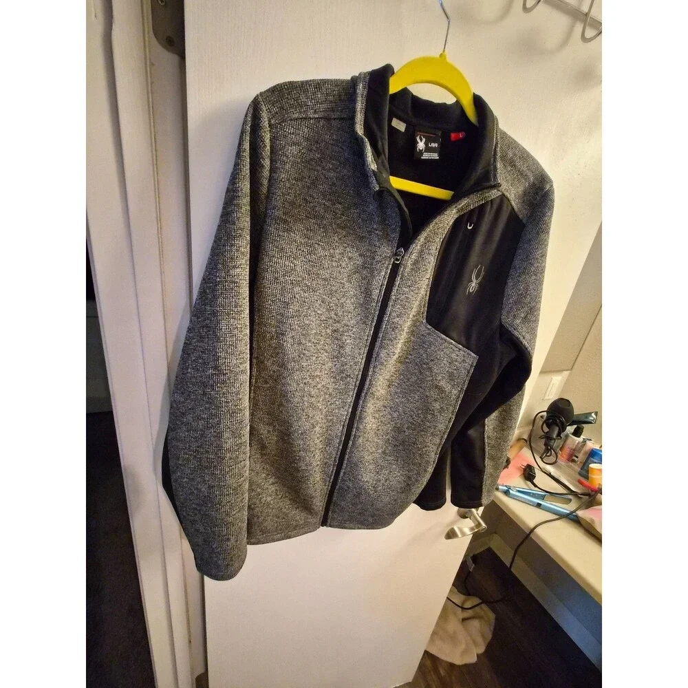 Mens Spyder Jacket, Size L, Gray And Black *Barely worn just a few times.